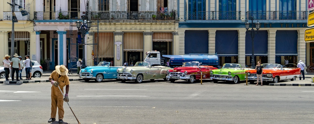 Graffiti with the Cuban flag
